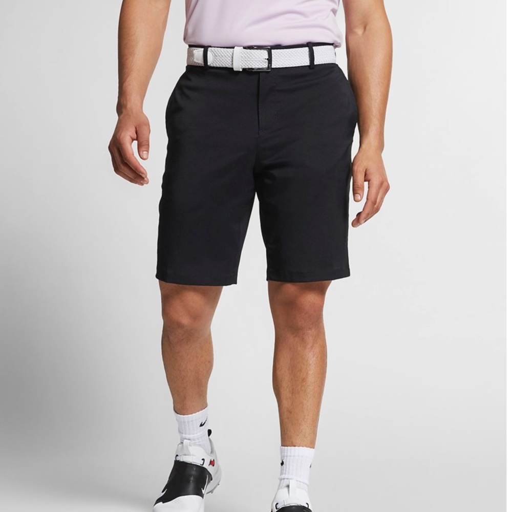 Men’s Nike golf shorts